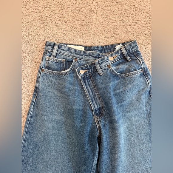 Zara  Crossover  Waist Jeans - Picture 9 of 10